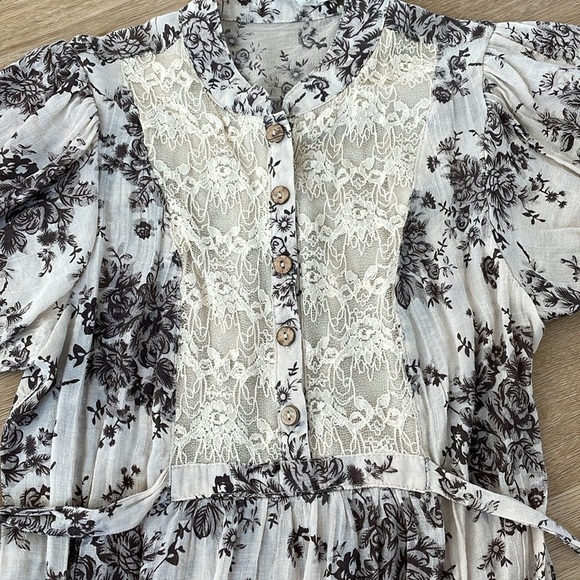 Blue Bird Top - Picture 2 of 3